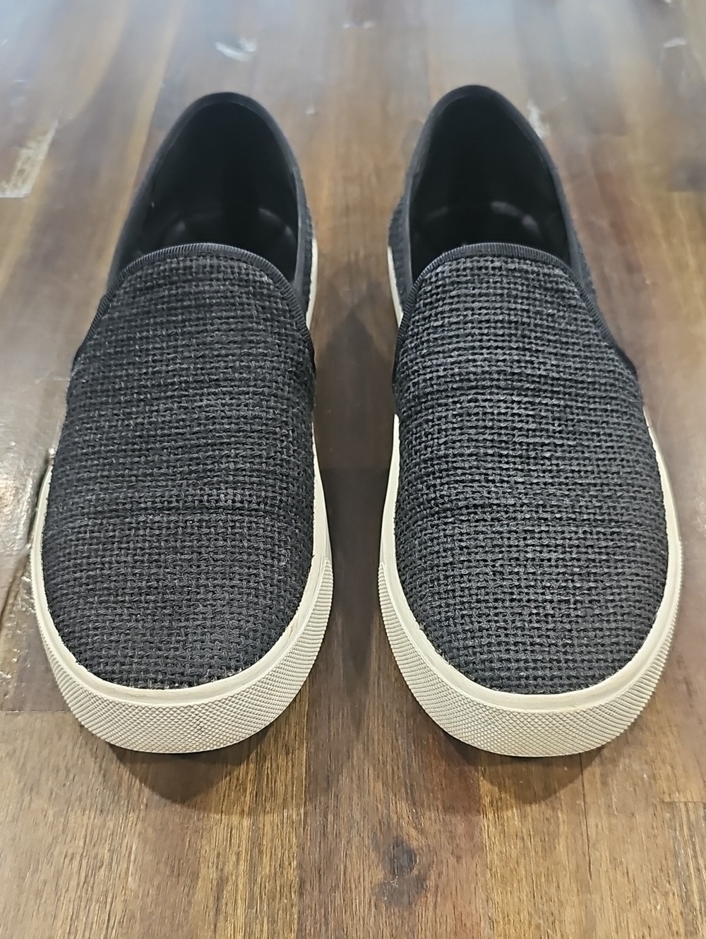 Vince Blair Textured Slip On Sneaker